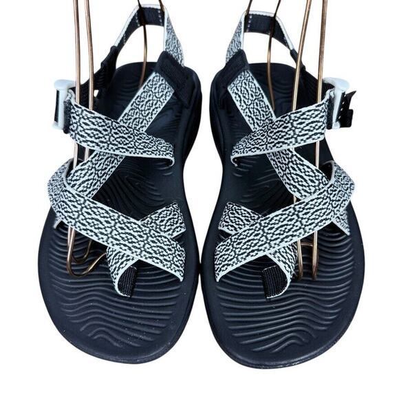 Chaco Z/Volv Womens Black White Toe Ring Sporty Sandals Hiking Caming Shoes sz 7 - Picture 6 of 16